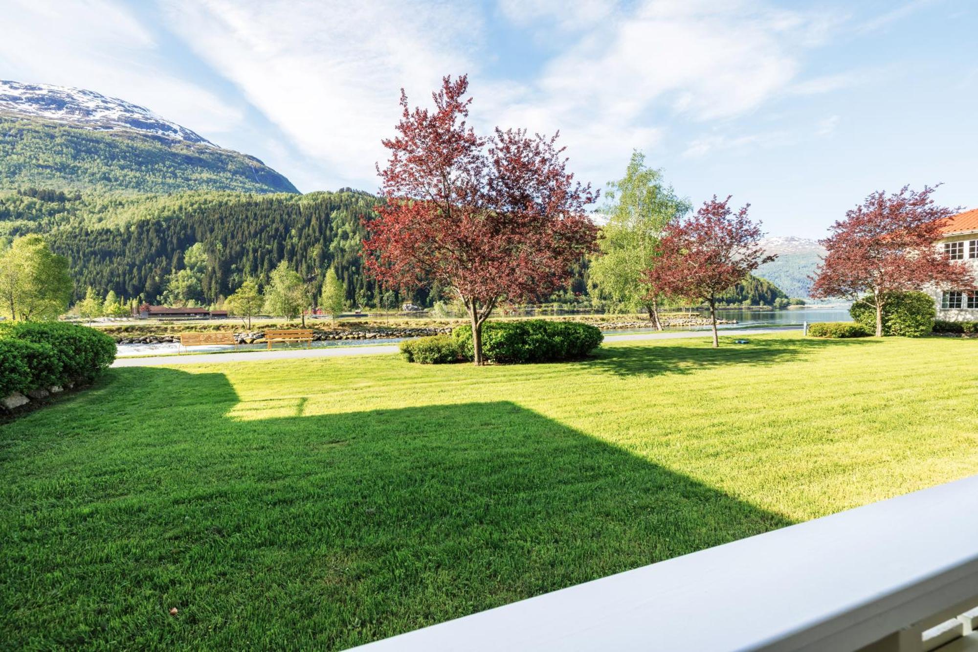 Hotel Loenfjord Loen Luaran gambar